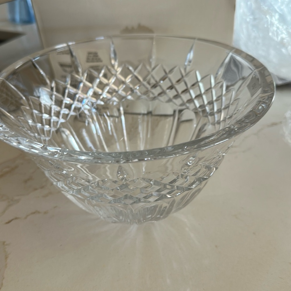 Shelton Waterford  8 inch Bowl~ never used